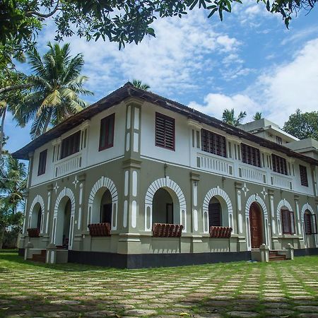 Lake County Heritage Home Kochi Εξωτερικό φωτογραφία